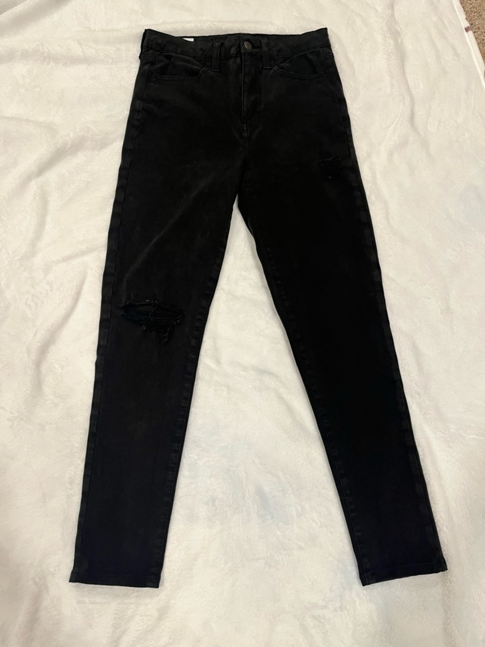 American Eagle Super Hi-Rise Jegging - Black Distressed -Size 6